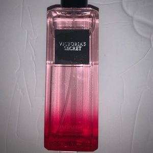 Victoria’s Secret bombshell fragrance mist